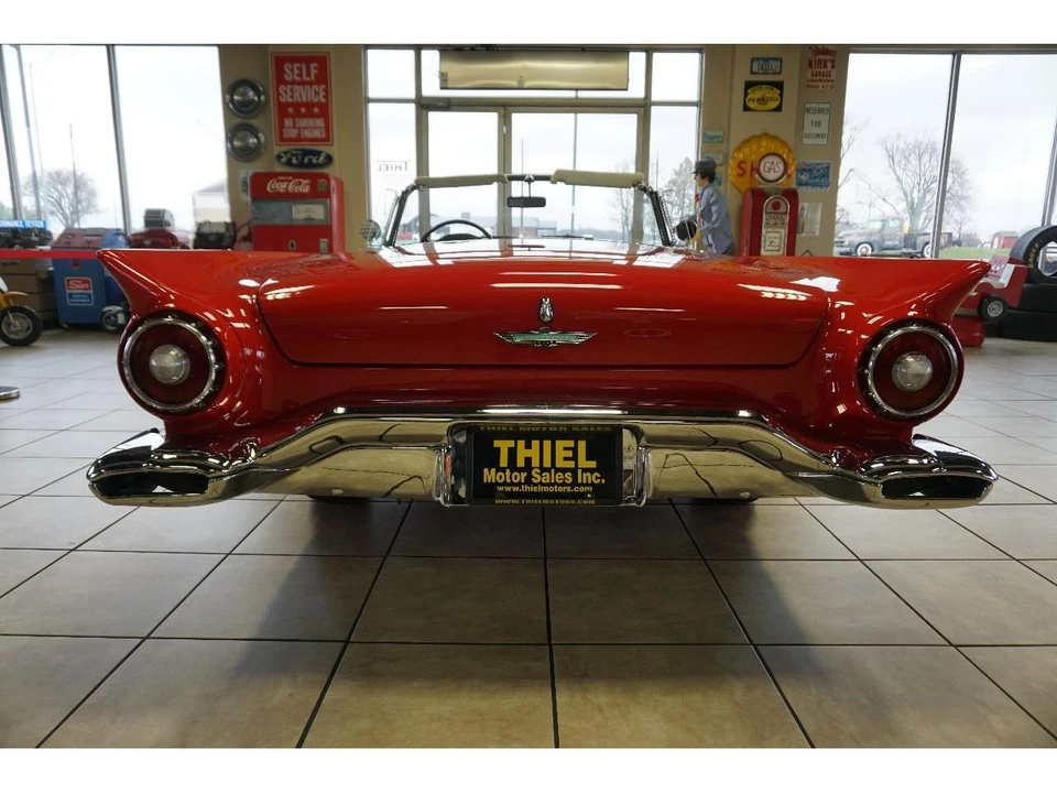 1957 Ford Thunderbird 1st Gen - Image 15 of 31
