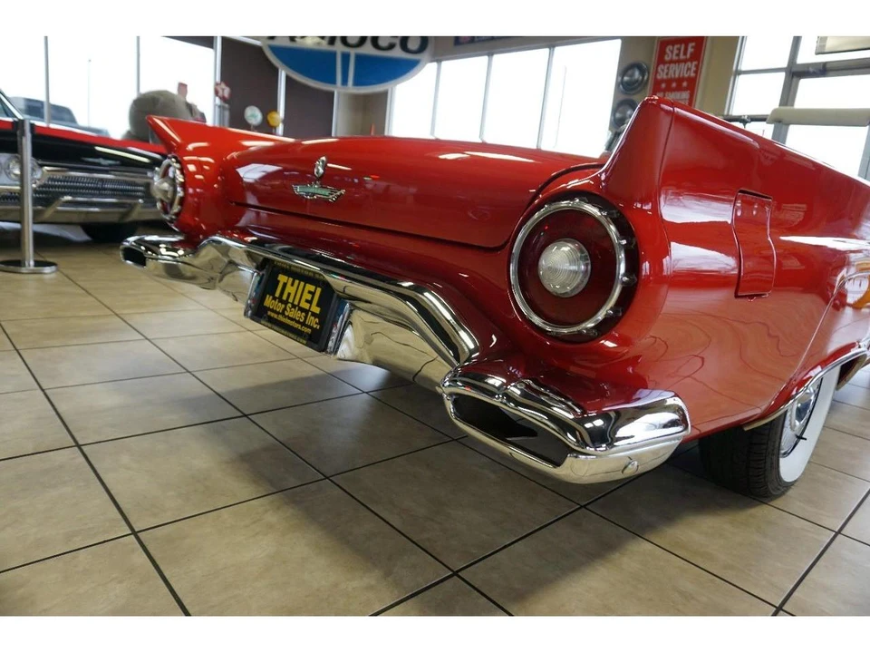 1957 Ford Thunderbird 1st Gen - Image 29 of 31