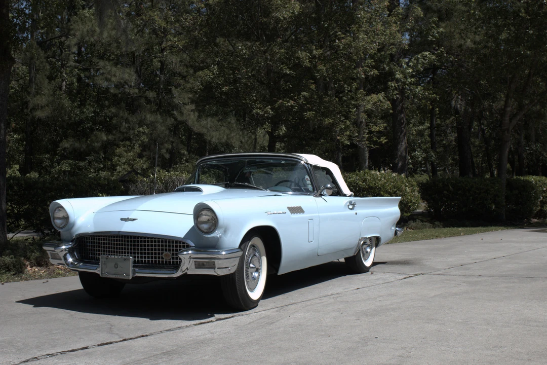 1957 Ford Thunderbird 1st Gen - Image 15 of 31