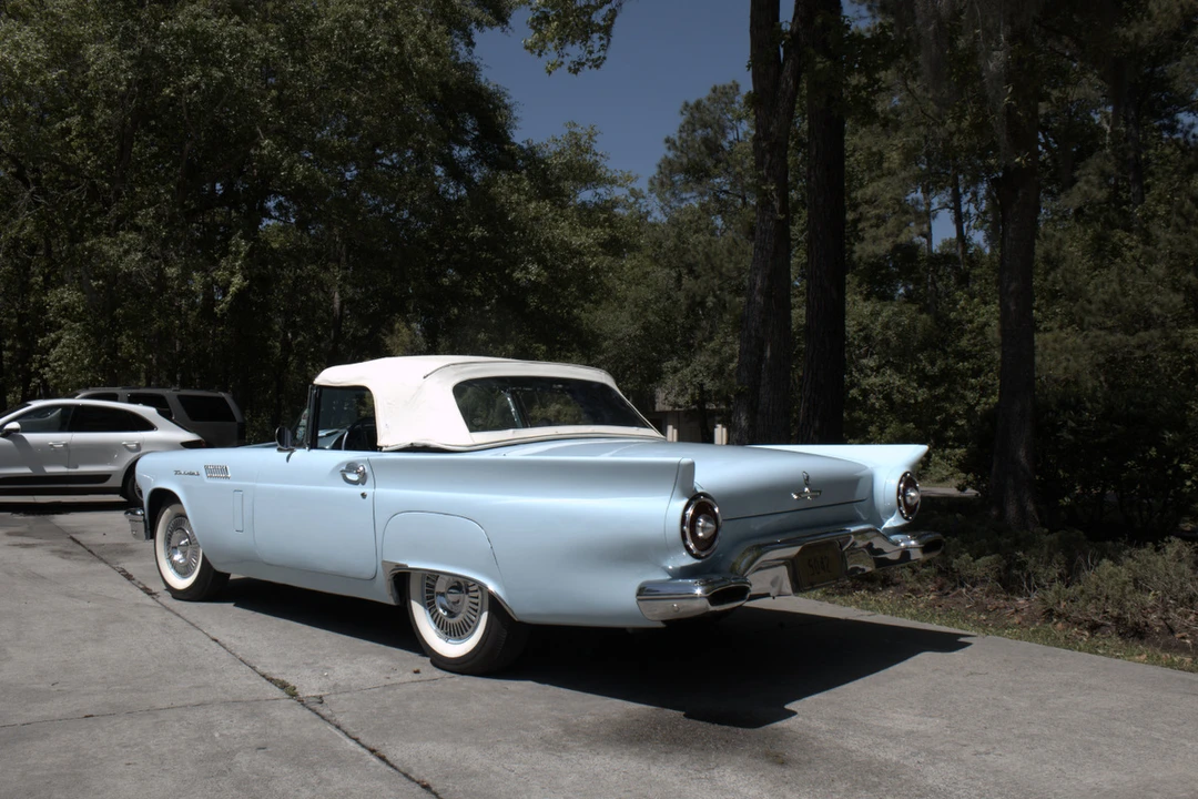 1957 Ford Thunderbird 1st Gen - Image 23 of 31