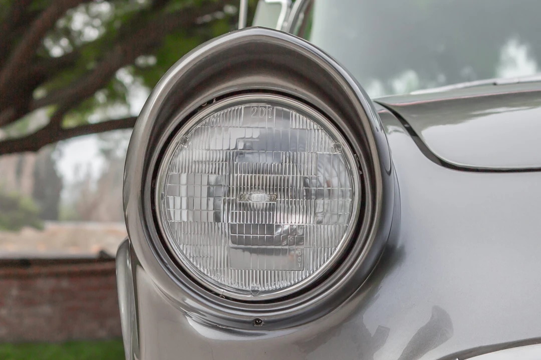 1957 Ford Thunderbird 1st Gen - Image 22 of 31