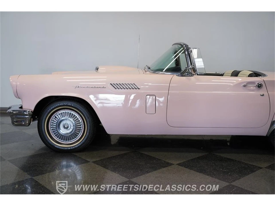 1957 Ford Thunderbird 1st Gen - Image 29 of 31