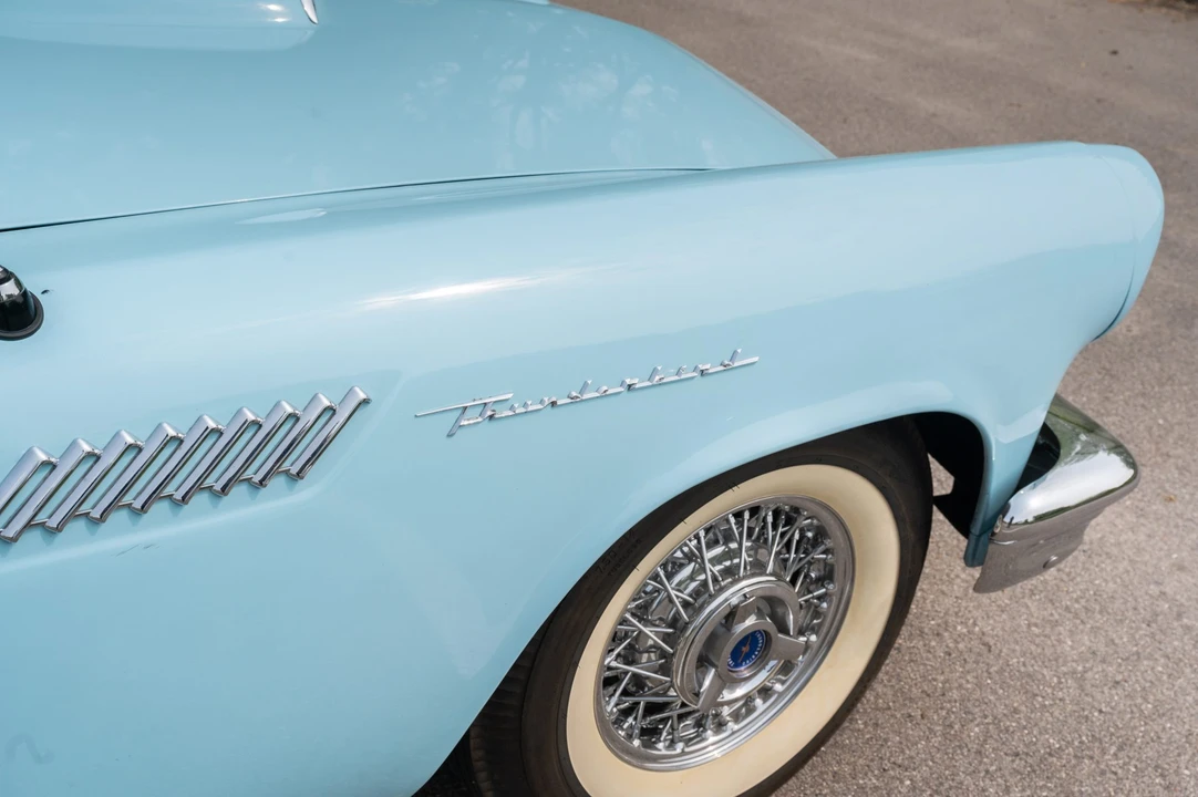 1957 Ford Thunderbird 1st Gen - Image 21 of 31
