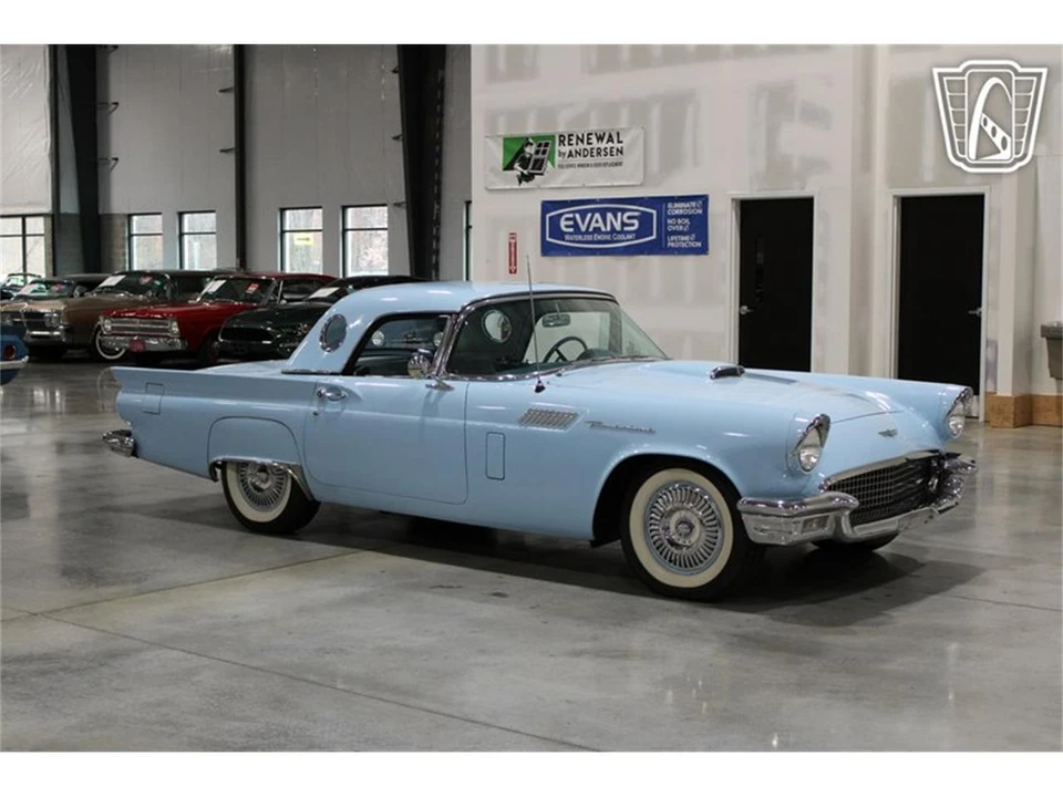 1957 Ford Thunderbird 1st Gen - Image 22 of 31