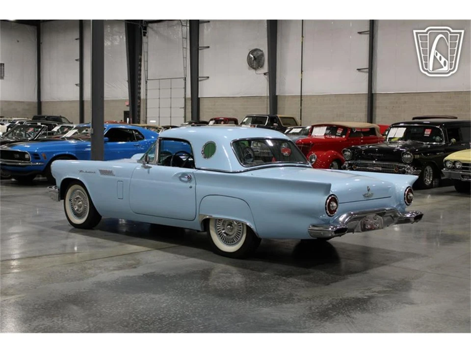 1957 Ford Thunderbird 1st Gen - Image 18 of 31