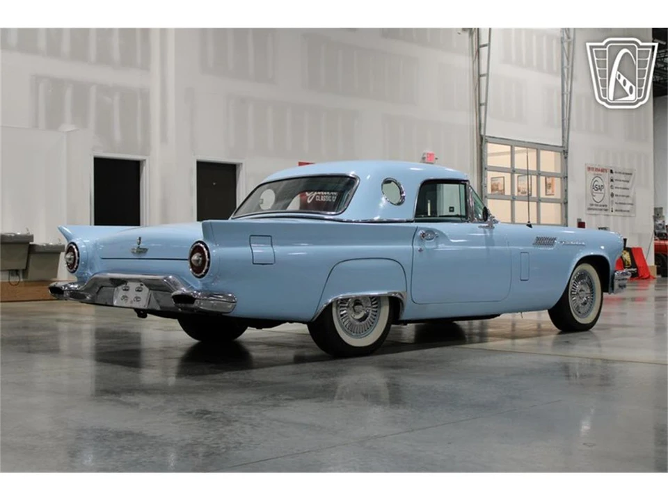 1957 Ford Thunderbird 1st Gen - Image 28 of 31