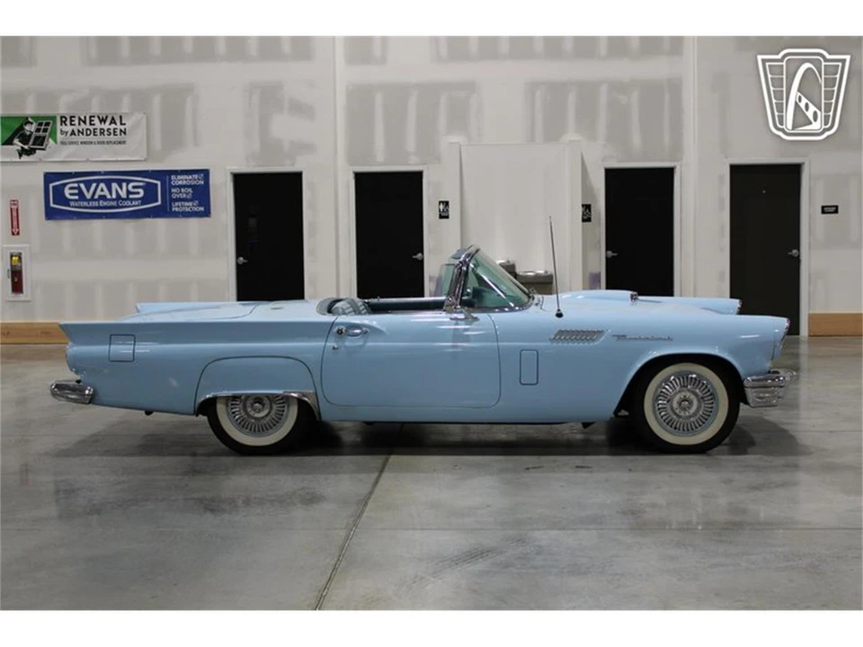 1957 Ford Thunderbird 1st Gen - Image 14 of 31