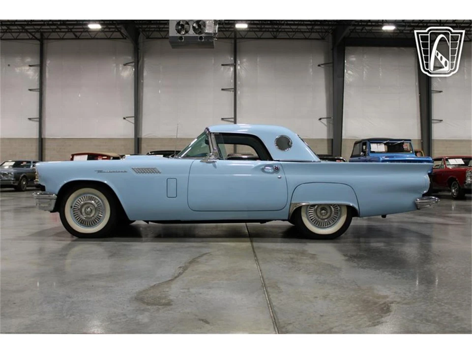1957 Ford Thunderbird 1st Gen - Image 25 of 31