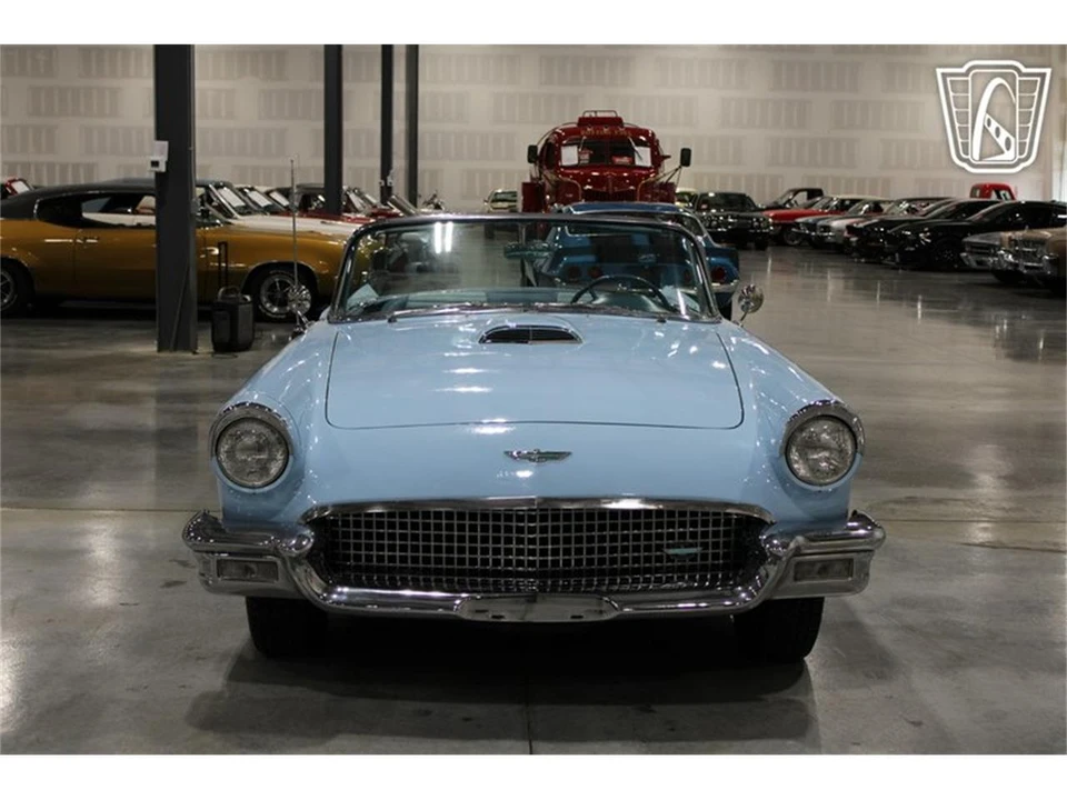 1957 Ford Thunderbird 1st Gen - Image 15 of 31