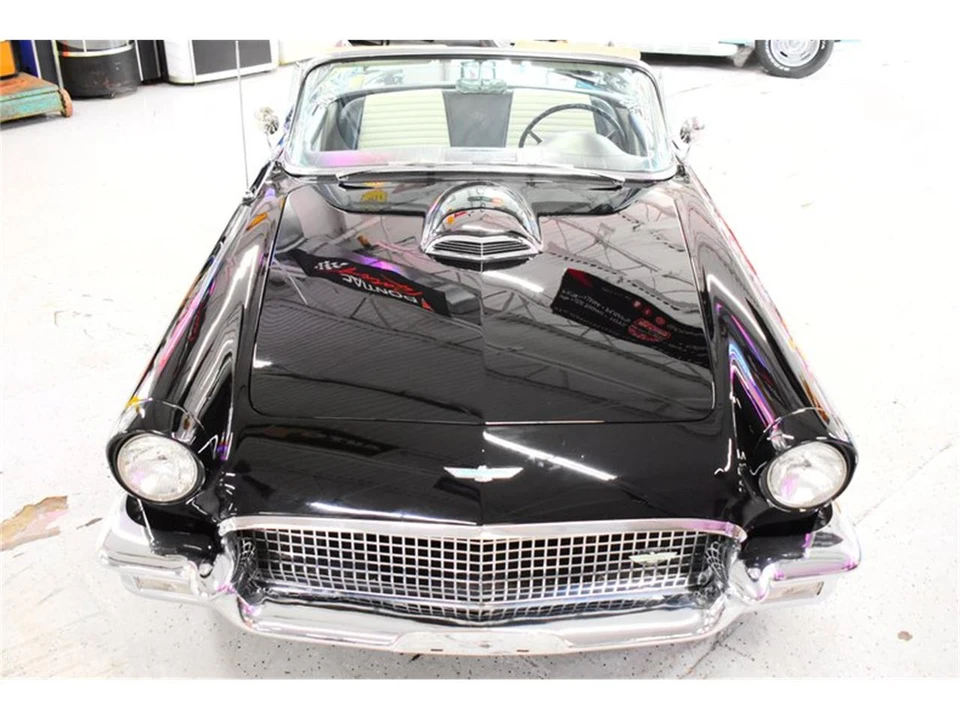 1957 Ford Thunderbird 1st Gen - Image 27 of 31