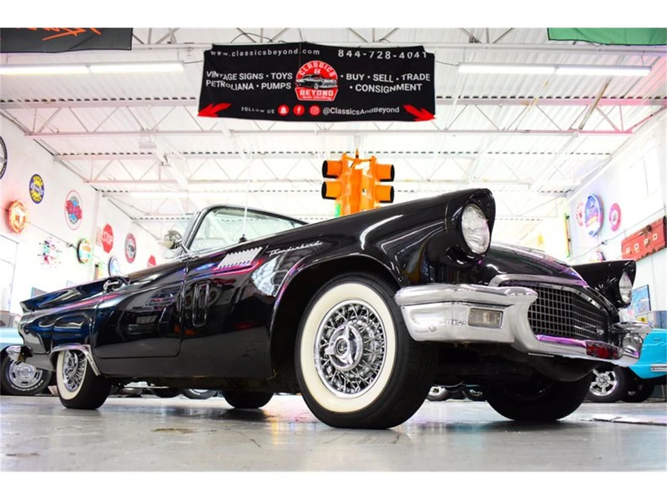 1957 Ford Thunderbird 1st Gen - Image 3 of 31