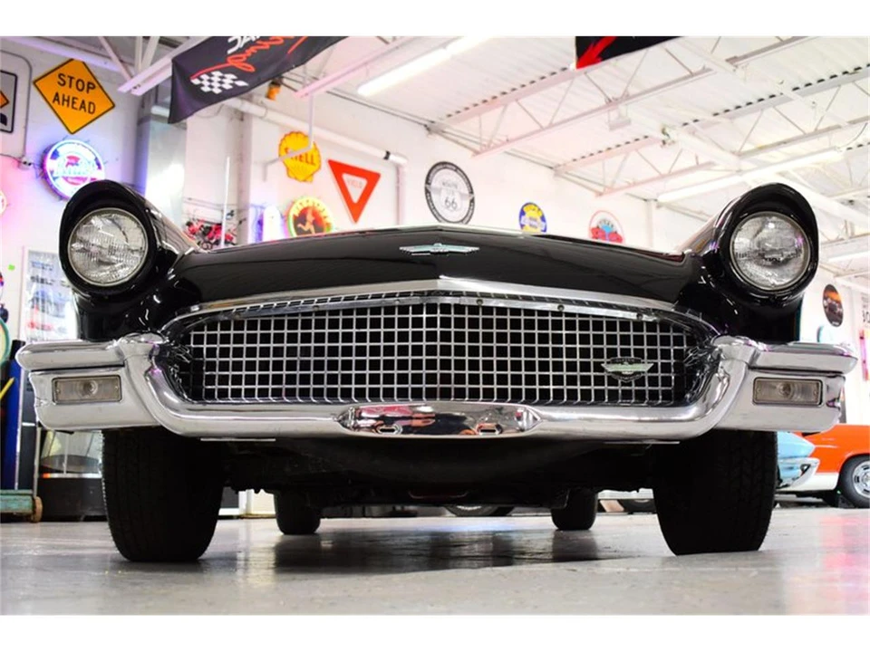 1957 Ford Thunderbird 1st Gen - Image 28 of 31