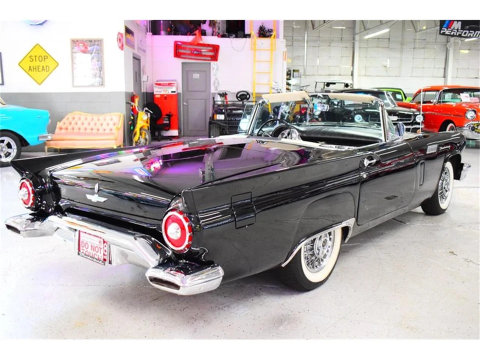 1957 Ford Thunderbird 1st Gen - Image 9 of 31