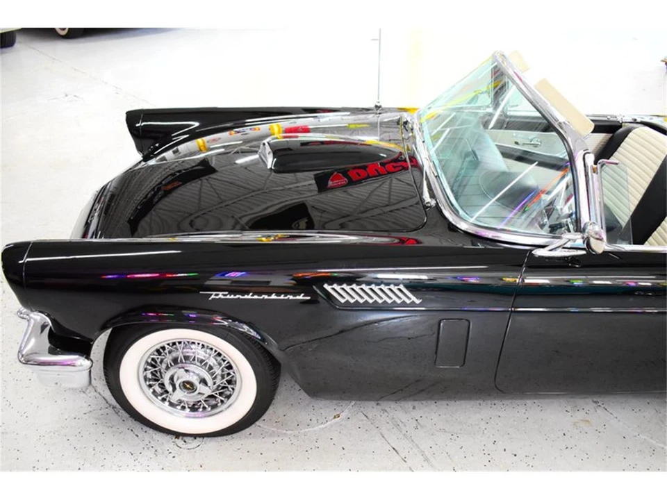 1957 Ford Thunderbird 1st Gen - Image 20 of 31