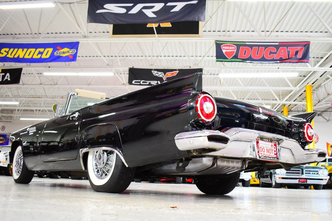 1957 Ford Thunderbird 1st Gen - Image 17 of 20