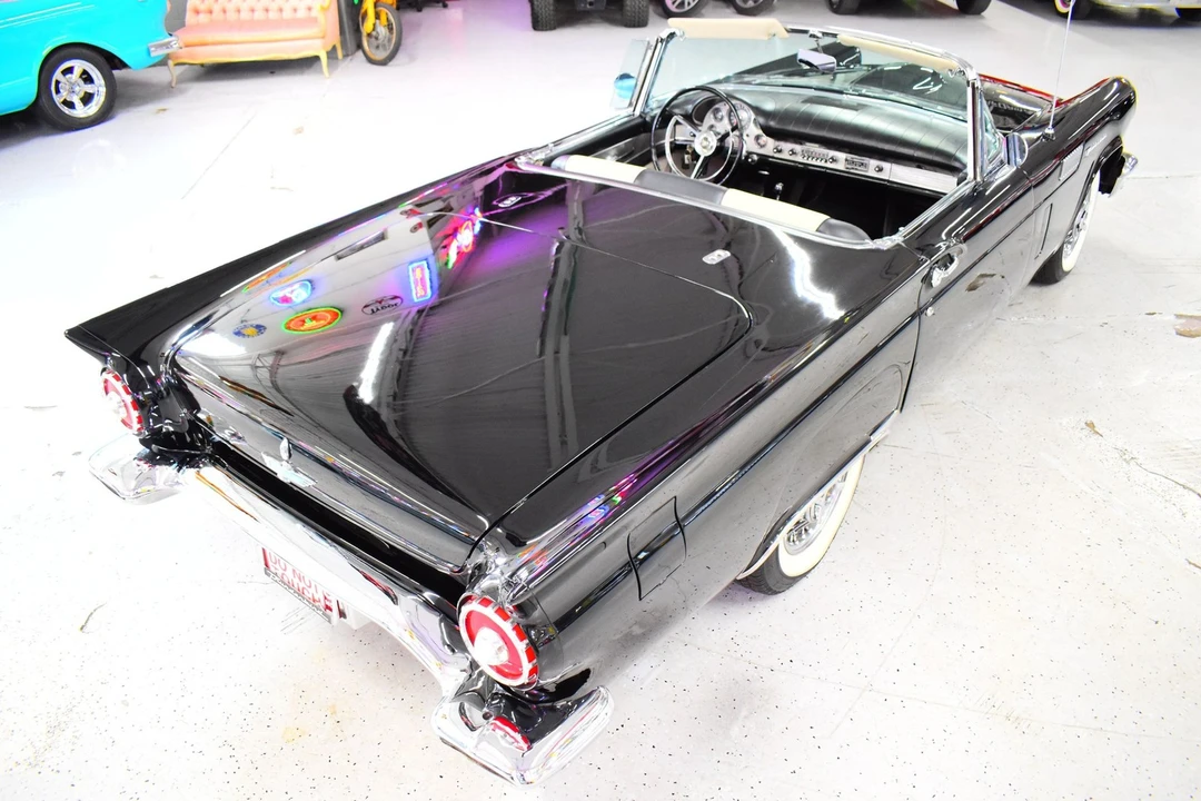 1957 Ford Thunderbird 1st Gen - Image 10 of 20