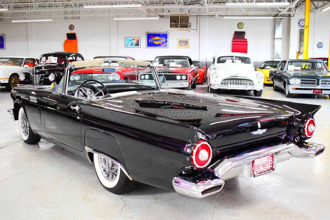 1957 Ford Thunderbird 1st Gen - Image 15 of 20