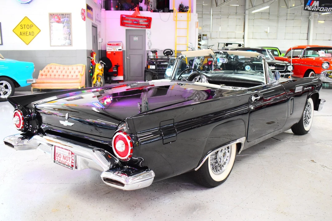 1957 Ford Thunderbird 1st Gen - Image 9 of 20