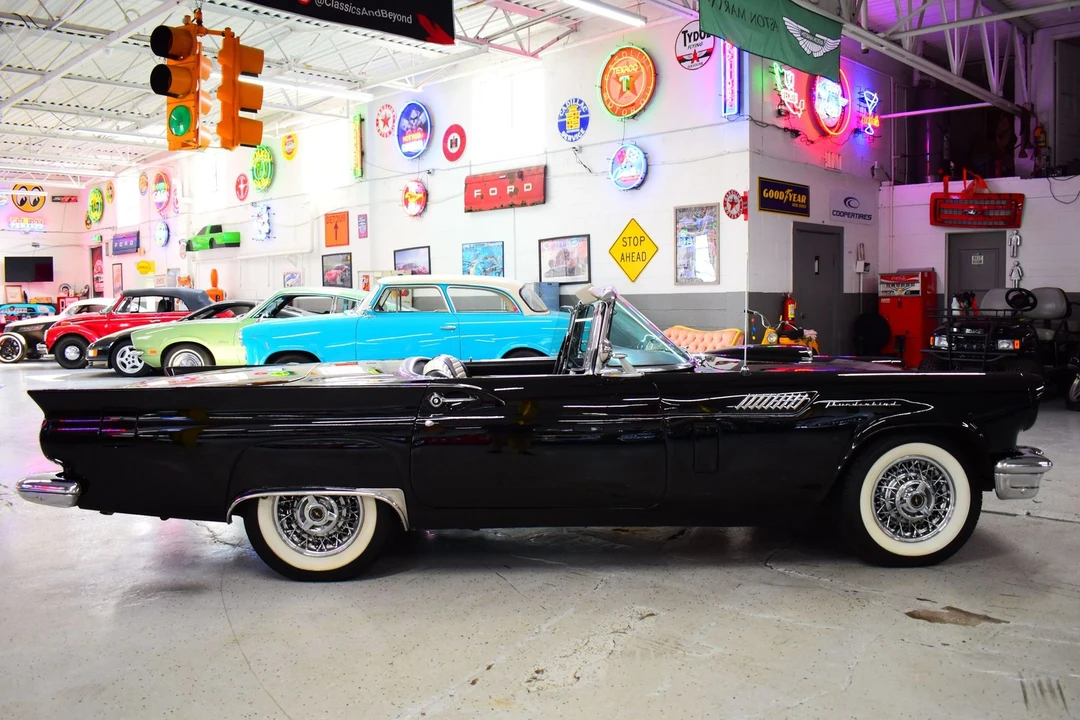 1957 Ford Thunderbird 1st Gen - Image 4 of 20