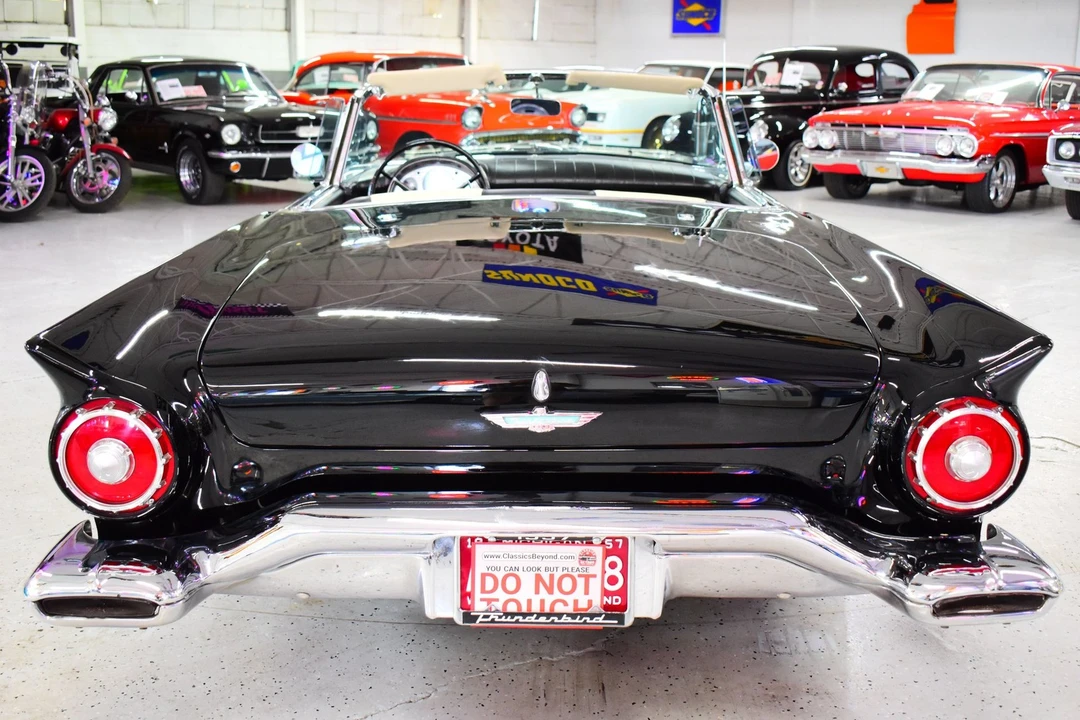 1957 Ford Thunderbird 1st Gen - Image 12 of 20