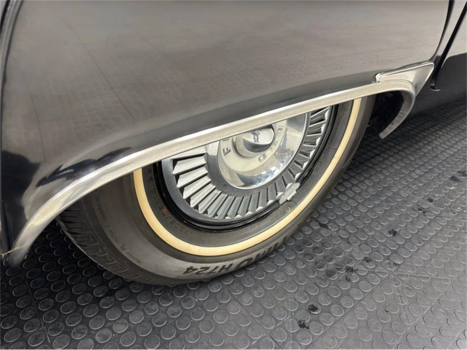 1957 Ford Thunderbird 1st Gen - Image 31 of 31