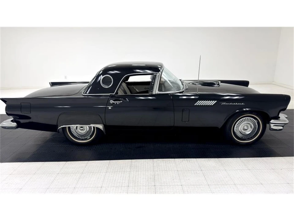 1957 Ford Thunderbird 1st Gen - Image 12 of 31
