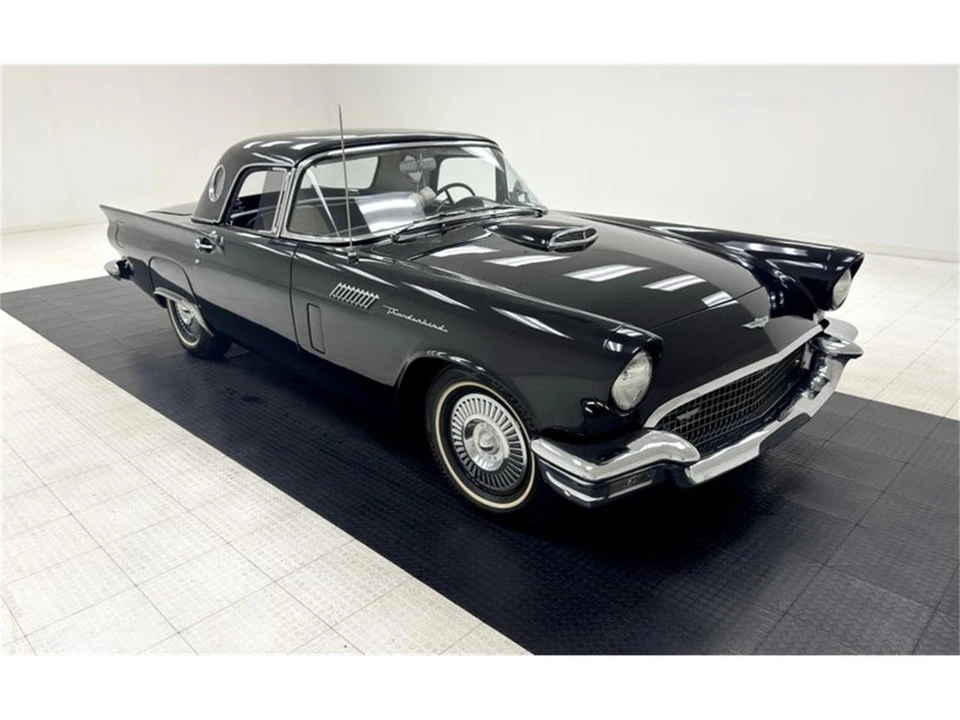 1957 Ford Thunderbird 1st Gen - Image 13 of 31
