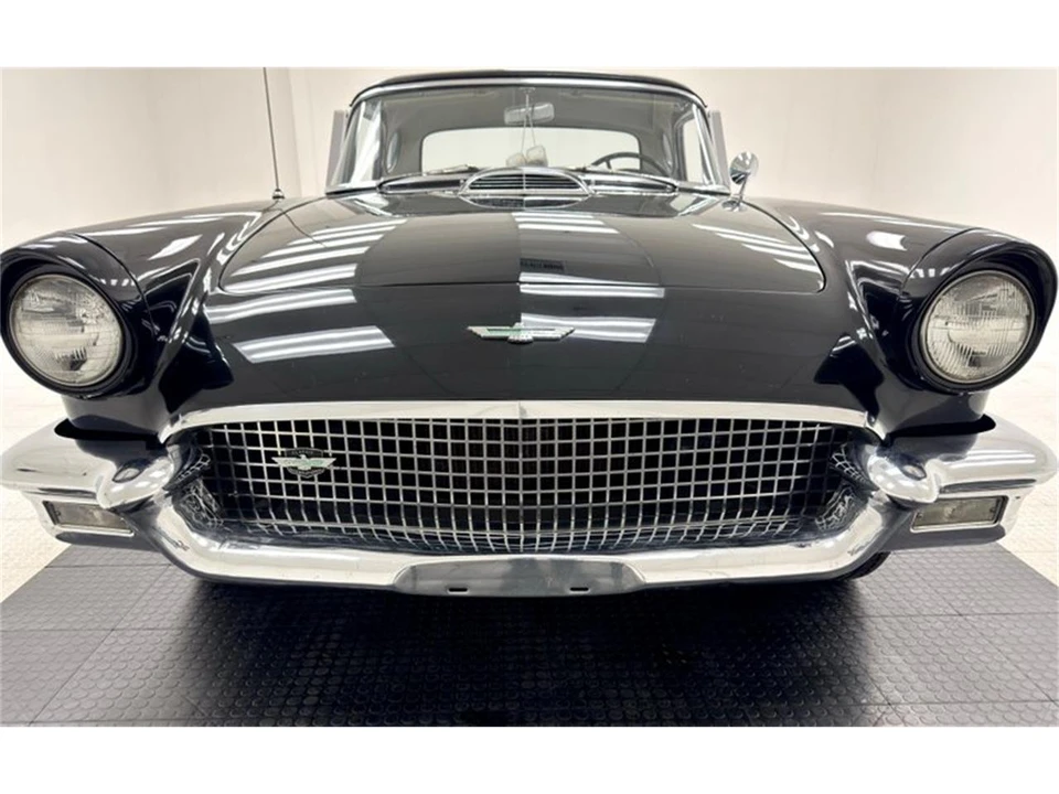 1957 Ford Thunderbird 1st Gen - Image 15 of 31