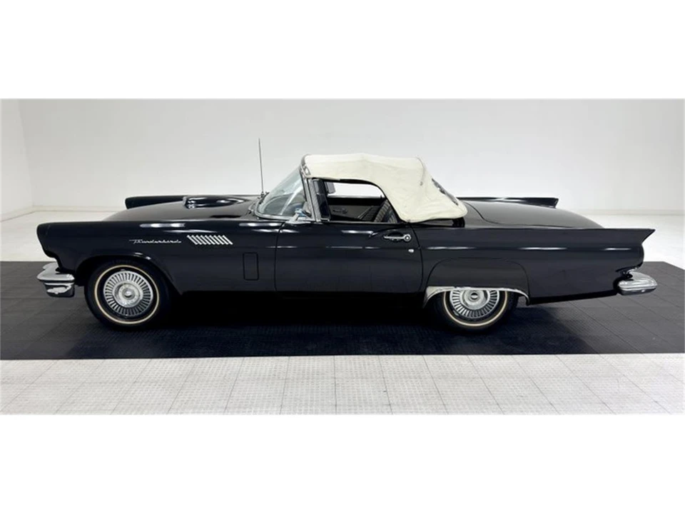 1957 Ford Thunderbird 1st Gen - Image 5 of 31