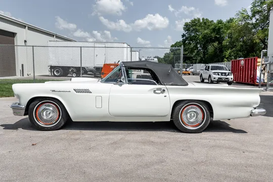 1957 Ford Thunderbird 1st Gen - Image 3 of 31
