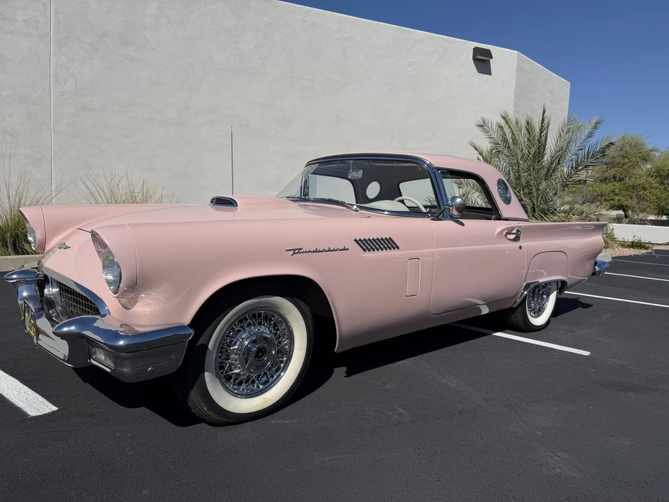 1957 Ford Thunderbird 1st Gen - Image 22 of 31