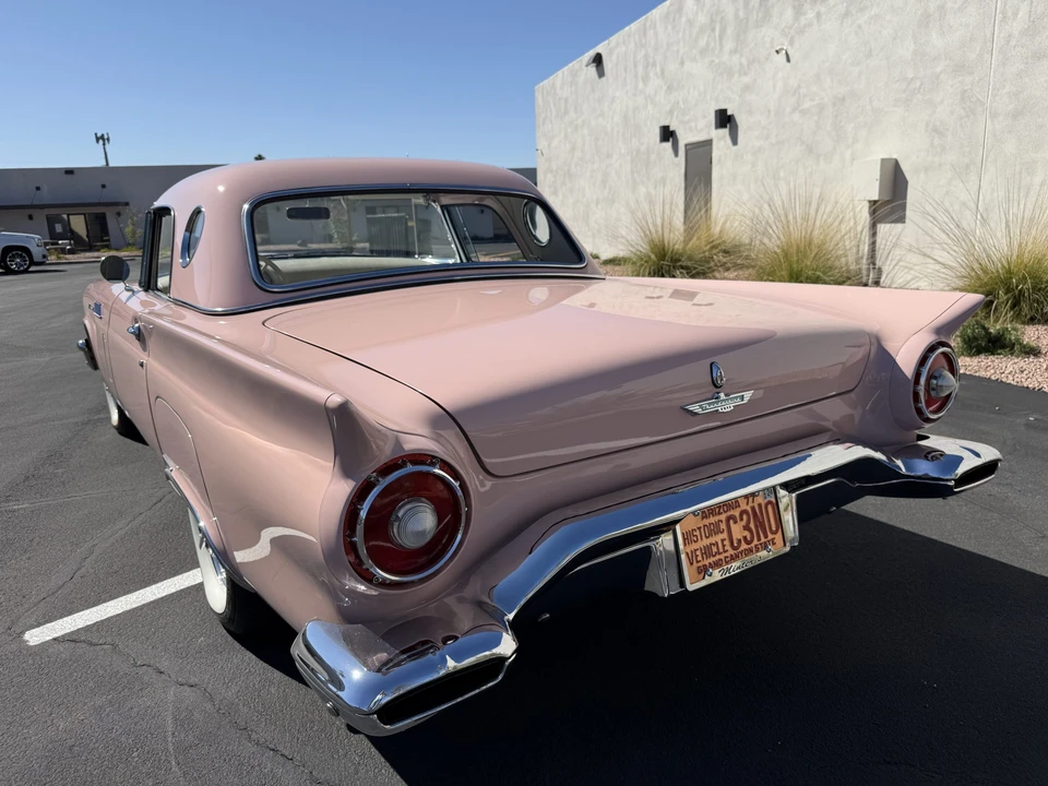1957 Ford Thunderbird 1st Gen - Image 26 of 31