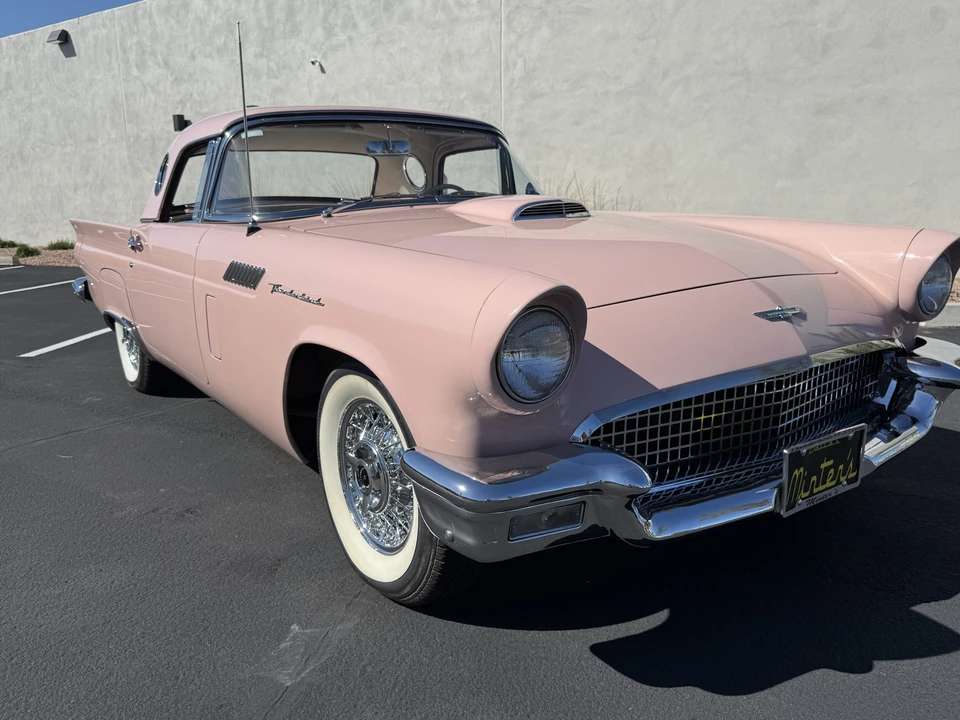 1957 Ford Thunderbird 1st Gen - Image 18 of 31