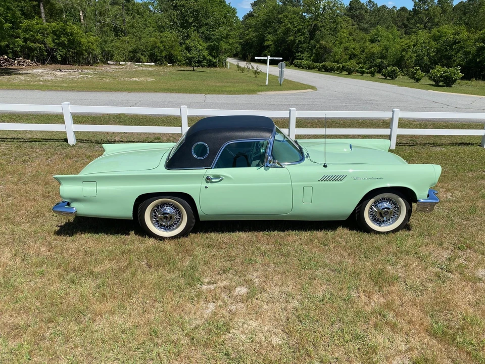 1957 Ford Thunderbird 1st Gen - Image 15 of 31