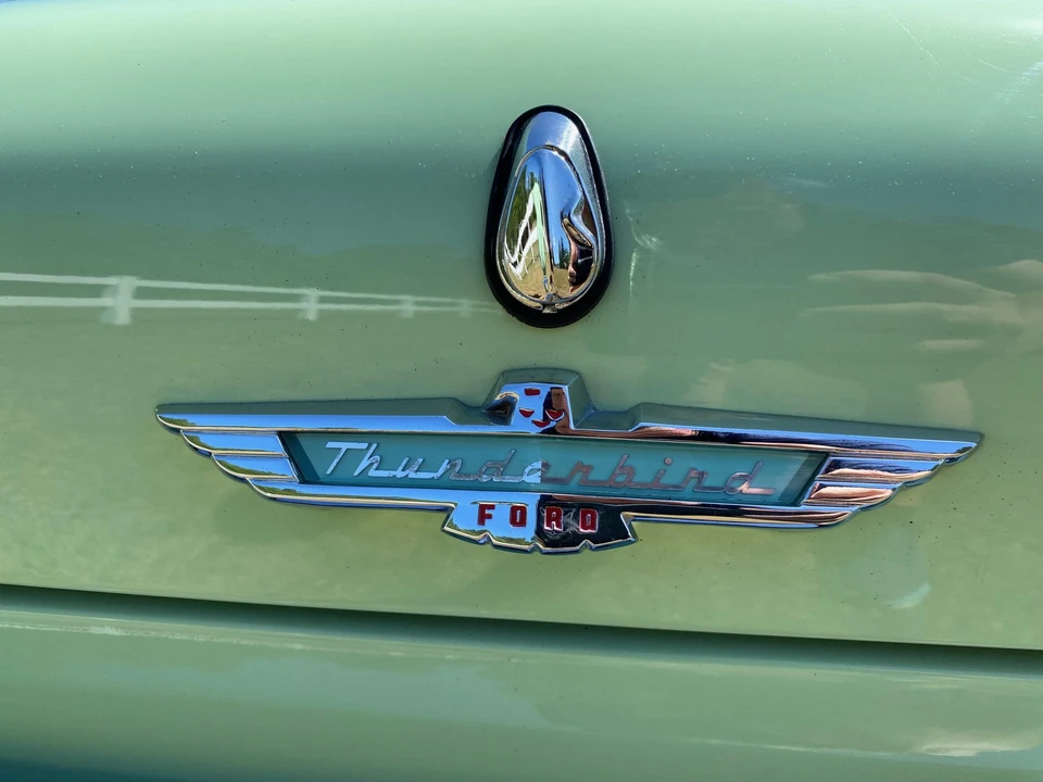 1957 Ford Thunderbird 1st Gen - Image 19 of 31