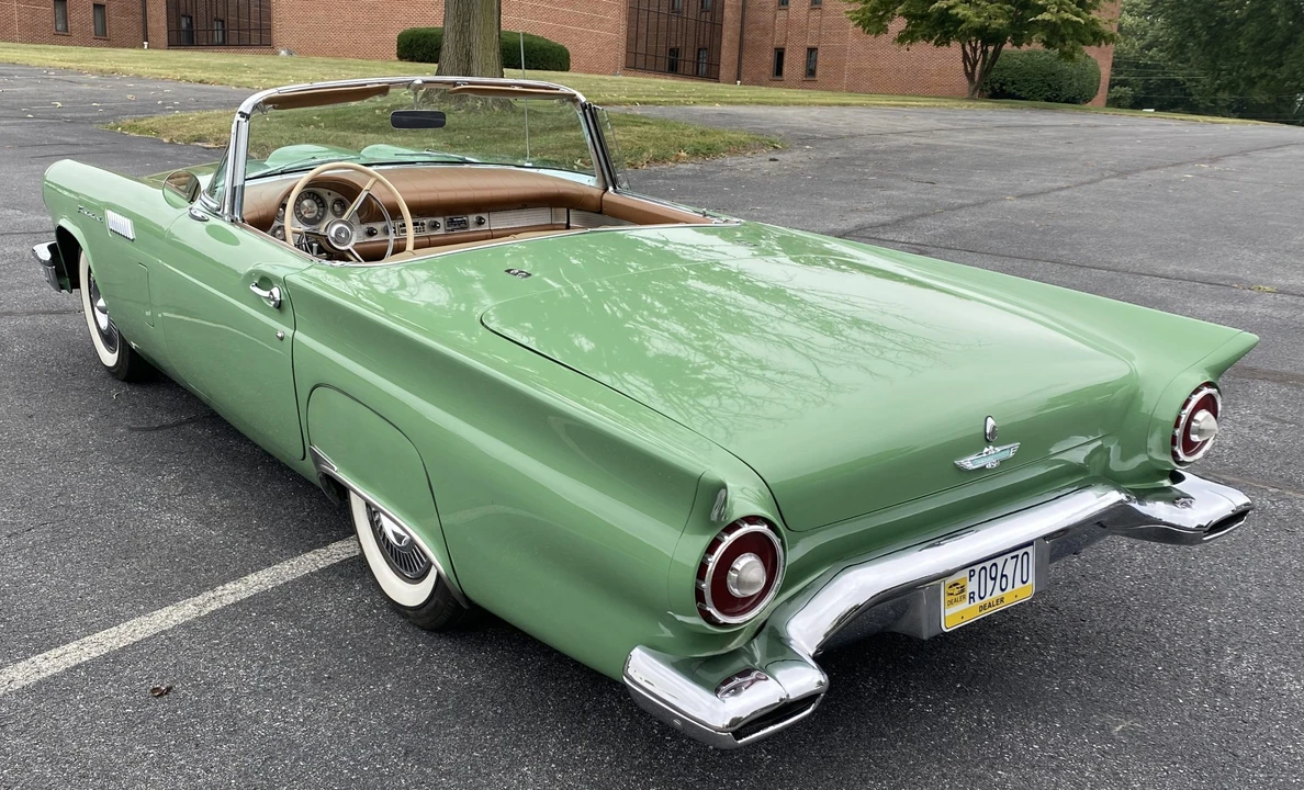 1957 Ford Thunderbird 1st Gen - Image 15 of 31