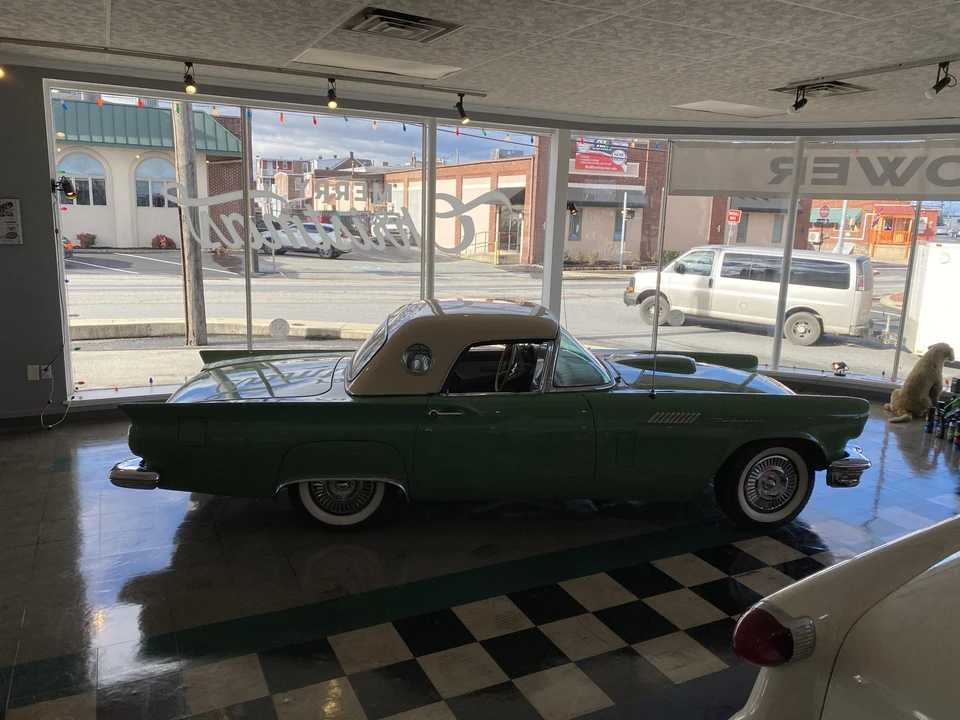 1957 Ford Thunderbird 1st Gen - Image 29 of 31