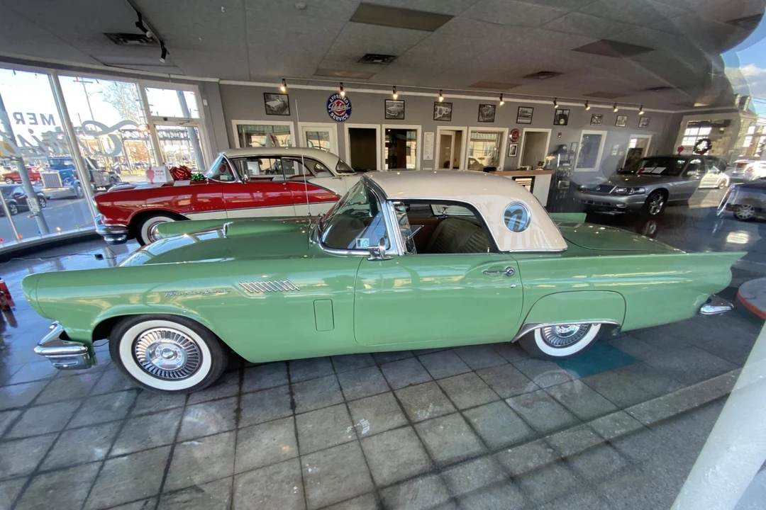 1957 Ford Thunderbird 1st Gen - Image 5 of 31