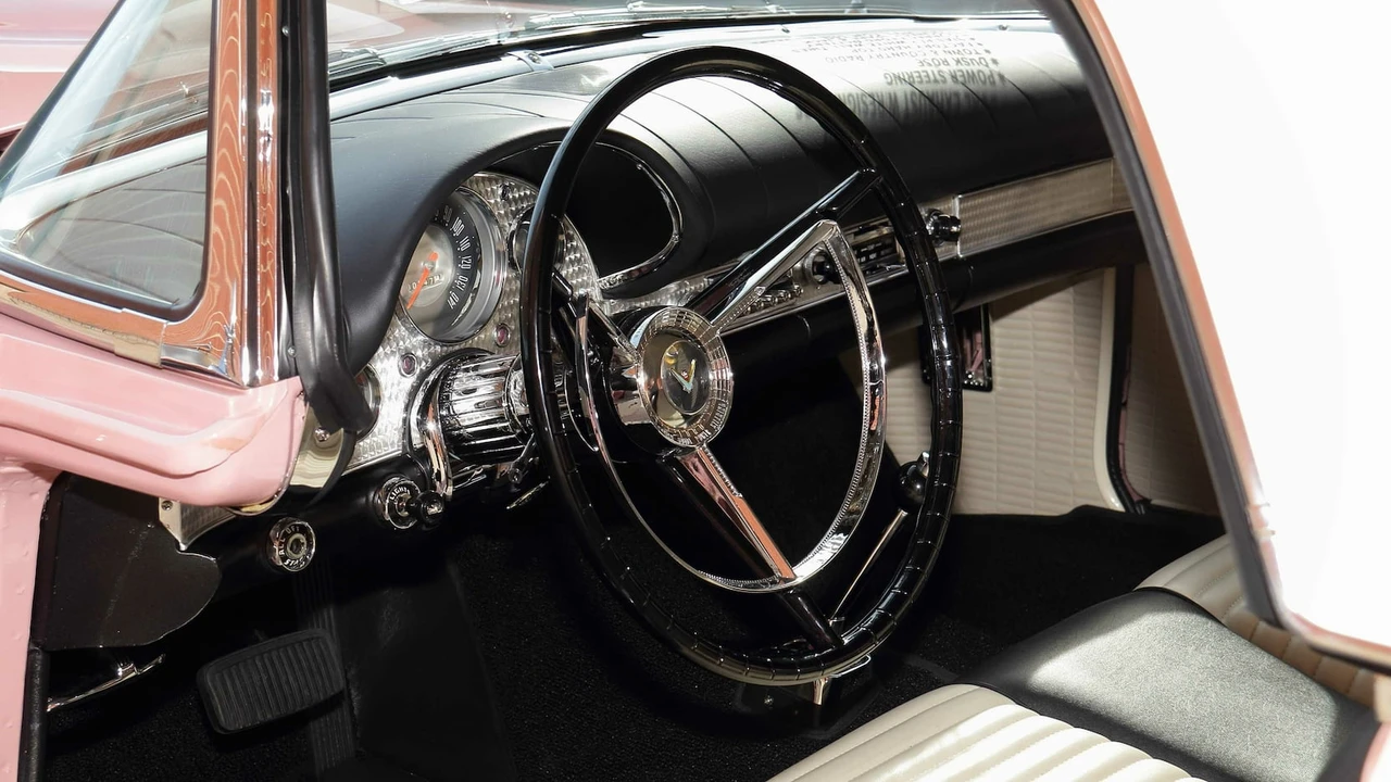 1957 Ford Thunderbird 1st Gen - Image 16 of 24