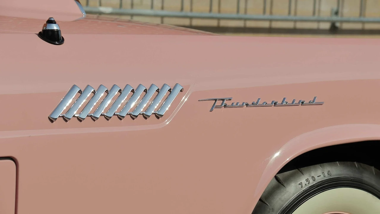 1957 Ford Thunderbird 1st Gen - Image 18 of 24