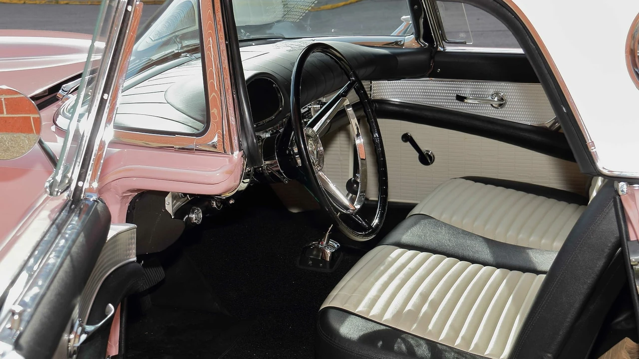 1957 Ford Thunderbird 1st Gen - Image 4 of 24