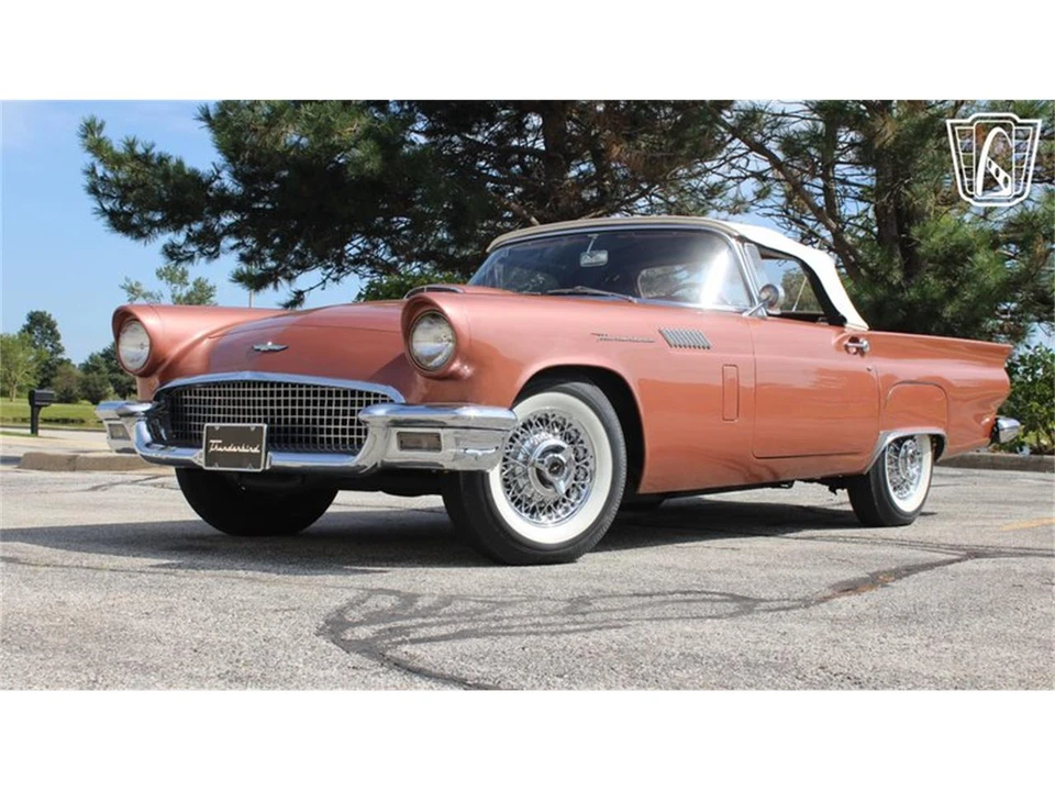 1957 Ford Thunderbird 1st Gen - Image 22 of 31
