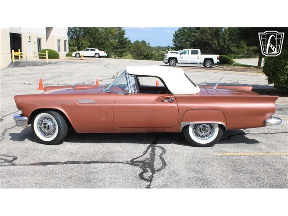 1957 Ford Thunderbird 1st Gen - Image 7 of 31