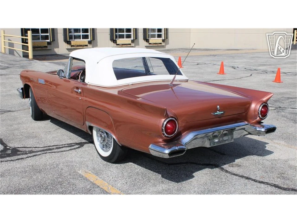 1957 Ford Thunderbird 1st Gen - Image 4 of 31