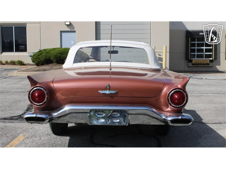 1957 Ford Thunderbird 1st Gen - Image 9 of 31