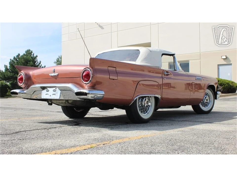 1957 Ford Thunderbird 1st Gen - Image 30 of 31