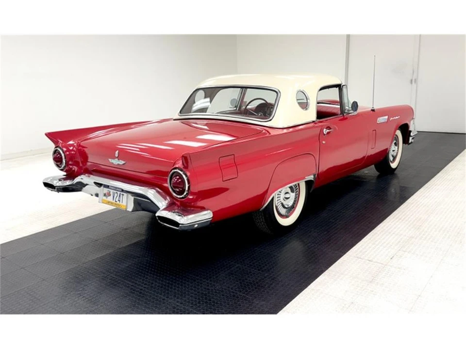 1957 Ford Thunderbird 1st Gen - Image 11 of 31