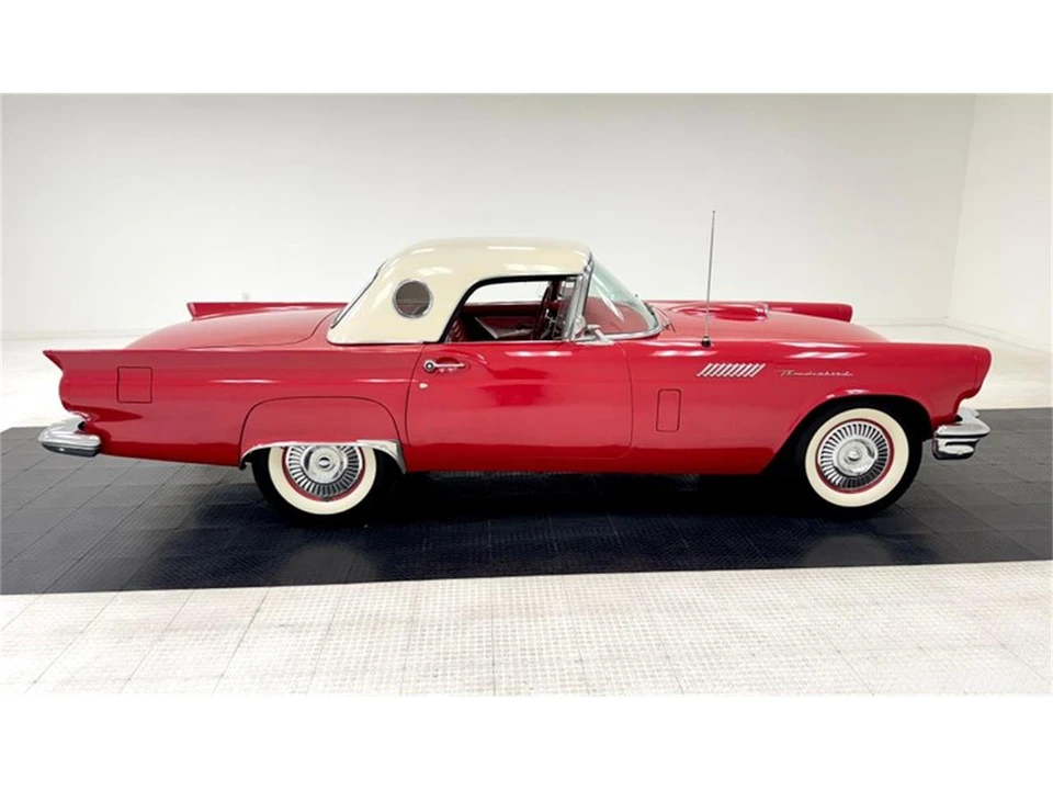 1957 Ford Thunderbird 1st Gen - Image 12 of 31