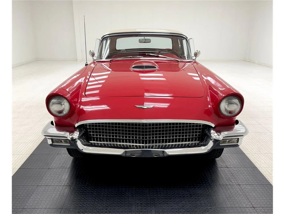 1957 Ford Thunderbird 1st Gen - Image 14 of 31