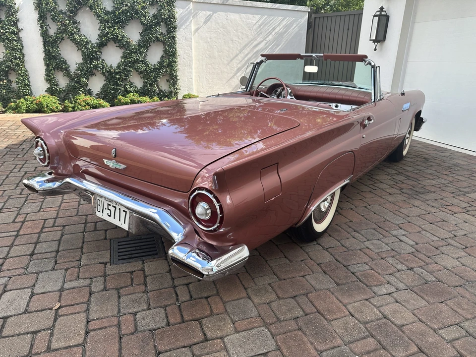 1957 Ford Thunderbird 1st Gen - Image 15 of 31